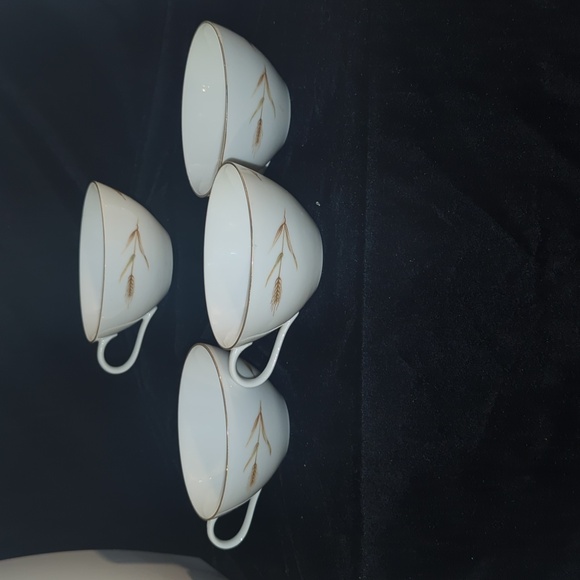 Violet China Golden Wheat Cups - Picture 4 of 6